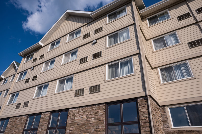 Holiday Inn Express & Suites Fredericton