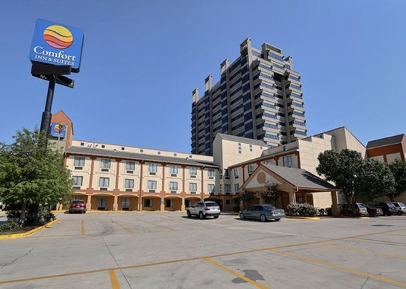Comfort Inn & Suites Love Field Dallas Market Center