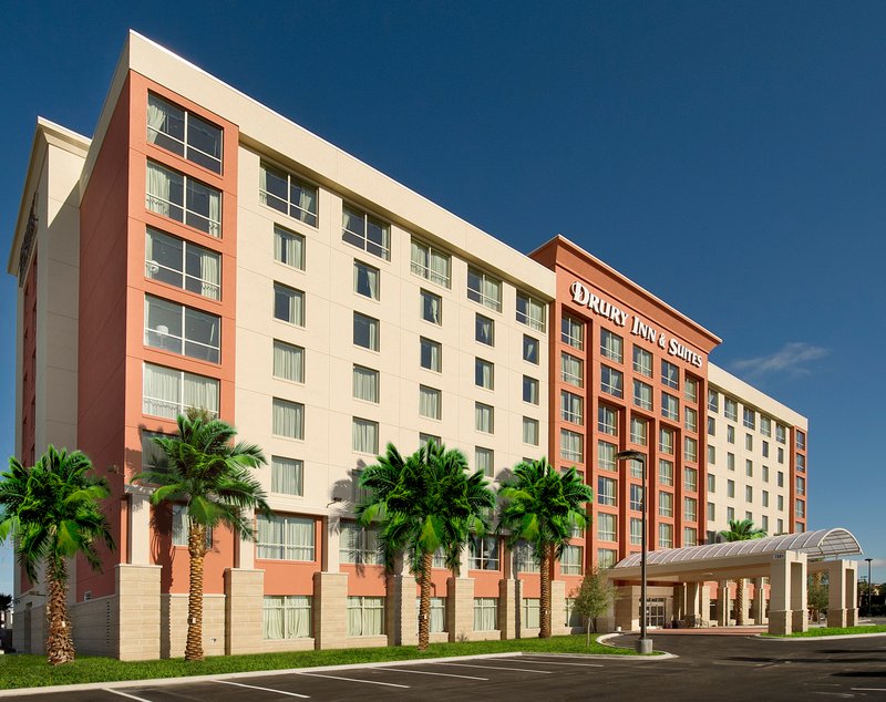 Drury Inn & Suites near Universal Orlando Resort?