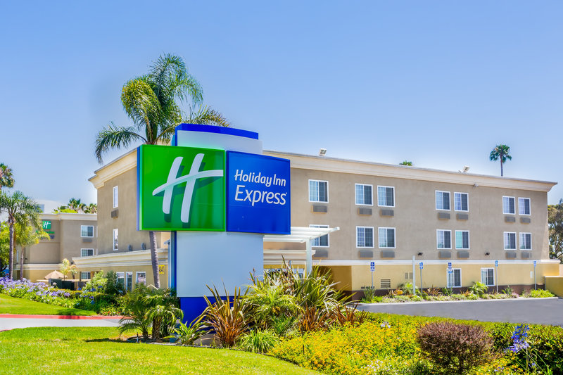 Holiday Inn Express San Diego Sea World Beach Area