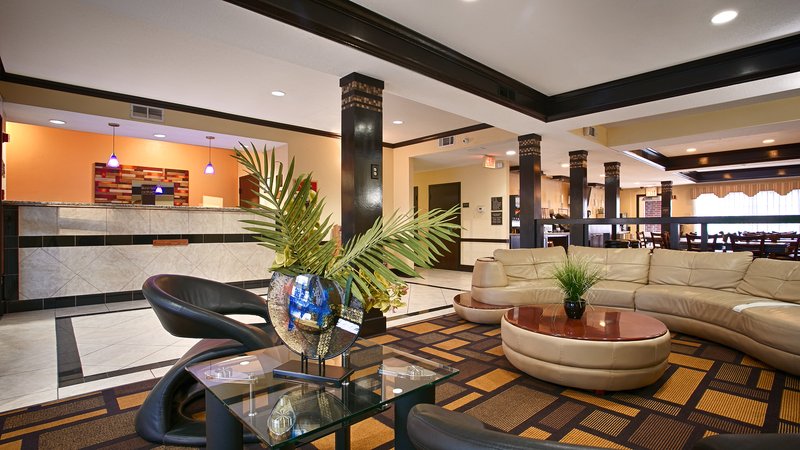 Best Western Plus Addison / Dallas Hotel