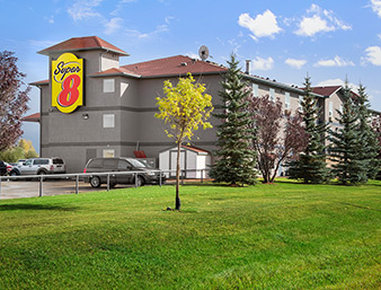 Super 8 by Wyndham Whitecourt