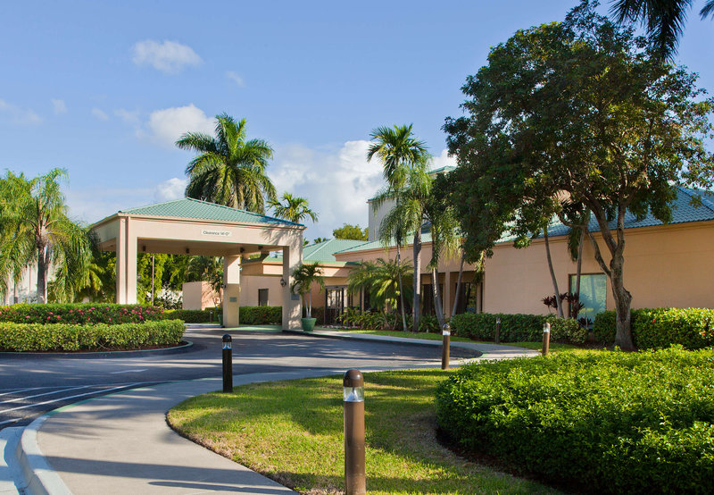 Courtyard by Marriott Miami Airport West / Doral
