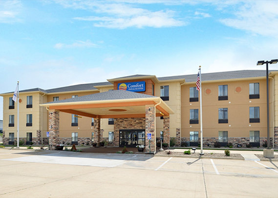 Comfort Inn & Suites Cedar Rapids North Collins Road