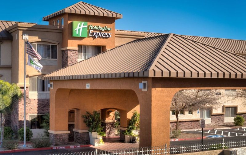 Holiday Inn Express & Suites Phoenix Tempe University